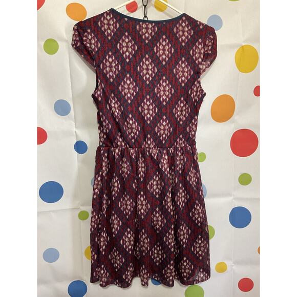 City Triangles Size Medium Dress - Picture 8 of 13